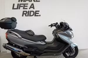 SUZUKI BURGMAN 650 - 2017