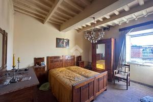 CASA SEMINDIPENDENTE A CAPANNORI