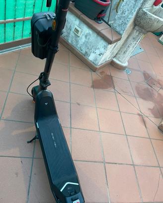 Monopattino NIU  KQI3 pro