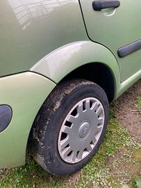 AUTO CITROEN 2004