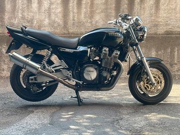 Yamaha Xjr 1200