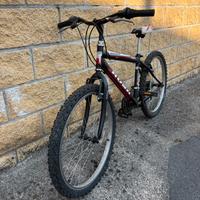 Bici Rush R2400 ruote da 24” mountain bike