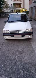 Peugeot 205 kat