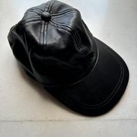 Cappello vintage in ecopelle nero basecap