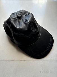Cappello vintage in ecopelle nero basecap