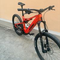 Ktm macina Kapoho Elite2025