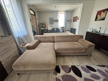 Divano Ikea con penisola