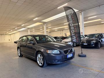 Volvo V50 2.4 D5 cat Momentum