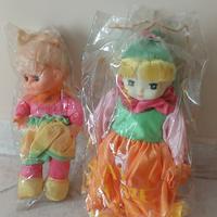 Lotto di 2 bambole vintage colorate