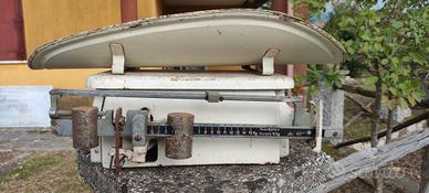 Bilancia pesa bambini vintage