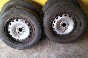 Cerchi in ferro Fiat- Stellantis con gomme 