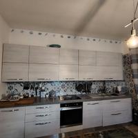 Cucina completa di elettrodomestici