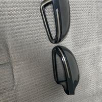 Calotte compresse di frecce dinamiche nero lucido