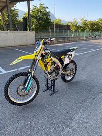 Suzuki Valenti RM-Z 450 - 2016