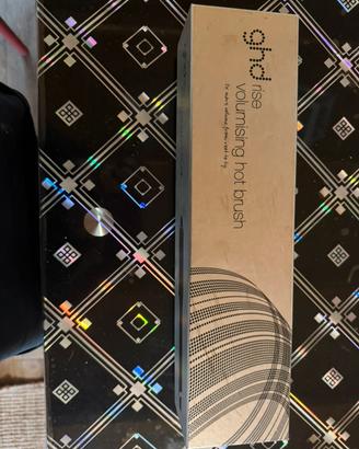 GHD rise volumising hot brush