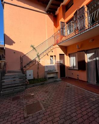 TRILOCALE INDIPENDENTE SU TRE LIVELLI E SENZA SPES