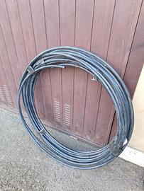 Tubo in plastica per fili