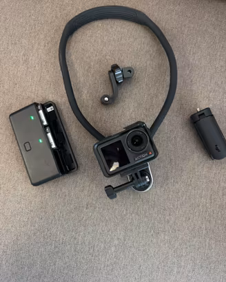 DJI Osmo Action 4 + 3 batterie pari al nuovo