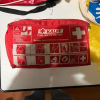 KIT DI PRIMO SOCCORSO 