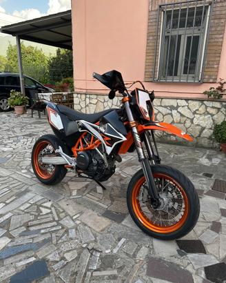 KTM SMC 690