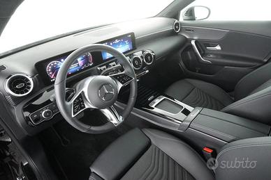 MERCEDES-BENZ A 180 A 180 Automatic Progressive
