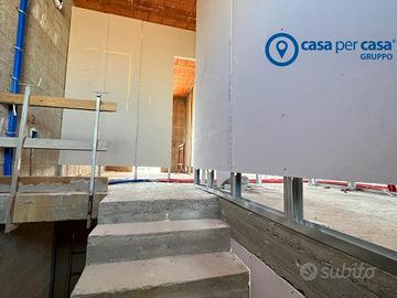 Nuova villetta a schiera con garage