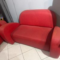 Divani di design rossi in pelle