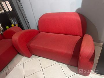 Divani di design rossi in pelle