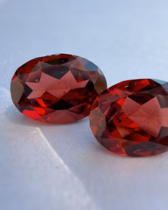 Coppia Granati Naturali Rossi – 2,30 ct totali