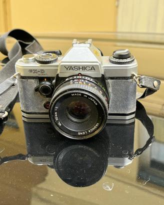 Macchina fotografica Yashica FX-D Quartz 35mm SLR