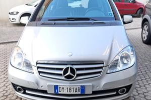 Mercedes A 180 elegance automatica
