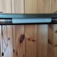 Antica lampada marinara al neon funzionante