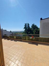 Attico / Mansarda di 105 m² con 4 locali e box aut