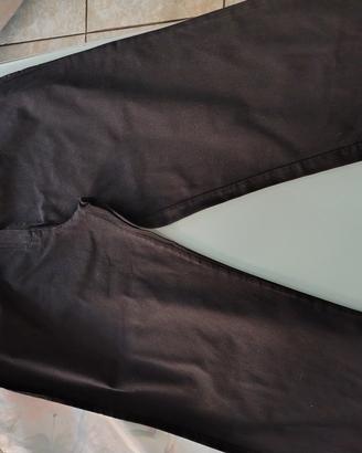 pantaloni pinocchietto