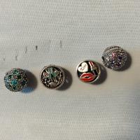 Clip e charm Pandora. CAD €55