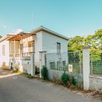 3 LOCALI INDIPENDENTE DA RISTRUTTURARE CON GIARDIN