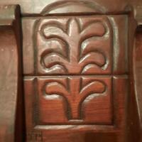 Tavolo - Sedia - Contenitore