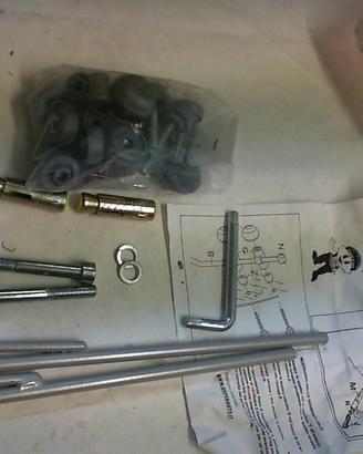 KIT ATTACCHI PARABREZZA PER PIAGGIO VESPA LIBERTY 