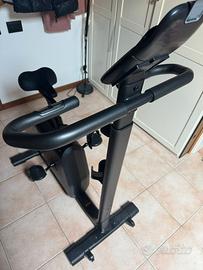 Cyclette autoalimentata