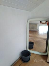 Tavolino, porta TV, specchio comò