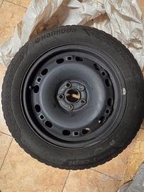 gomme invernali 185 / 60 R15 con cerchi polo