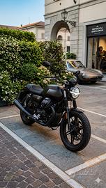 moto Guzzi v7 850 stone