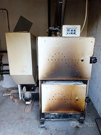 caldaia combinata pellet e legna 