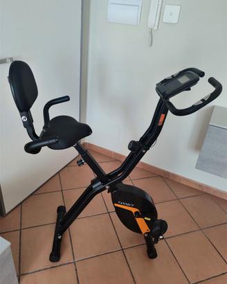 Cyclette pieghevole con schienale Vannect 917T