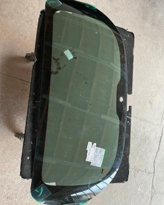 Lunotto Nissan quashai 2021