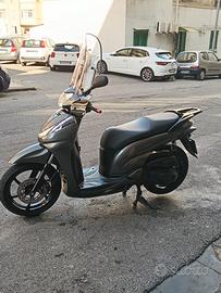  Honda SH 300  anno 2010 