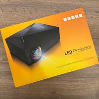 Mini Proiettore LED Crenova – HDMI USB VGA –