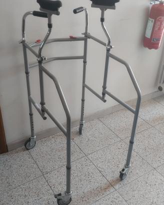 deambulatore pieghevole nuovo