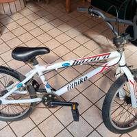  bicicletta bmx 