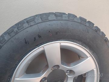 Gomme suzuky jimny 
